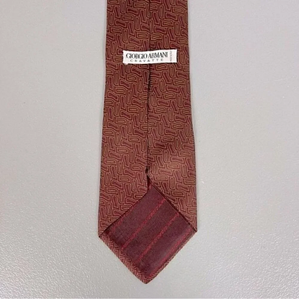 GIORGIO ARMANI MENS SILK TIE RED/BROWN WITH DESIGN